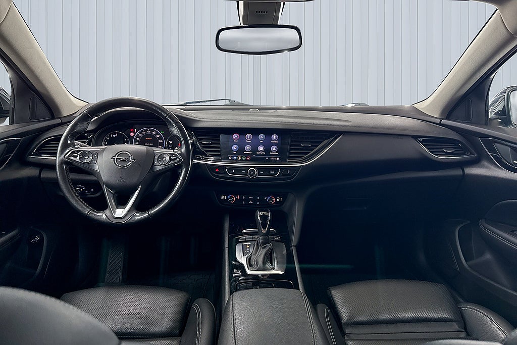 Opel Insignia 2021