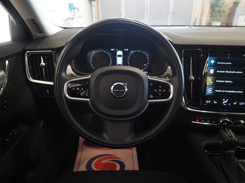 Volvo V90 T4 Geartronic Momentum Drag Kamera Navi Värmare 2019