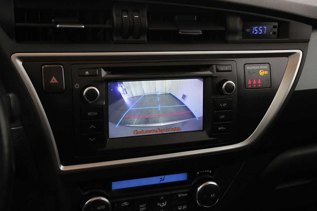 Toyota Auris 1,6 132hk Multidrive S Automat 5D Kamera Panorama 2014