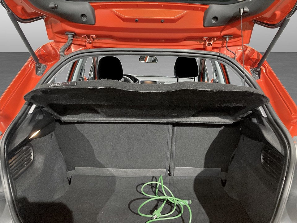 Bild på Peugeot 208 Active 1.2 PT 82hk Aut - DRAG, M-VÄRME MED KUPEUTTAG