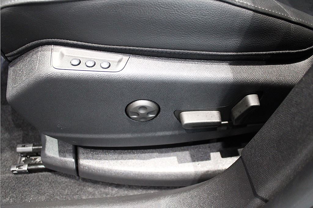 Bild på DS 7 Crossback E-Tense Performance Line+ 300hk Aut AWD - B-KAMERA, ELSTOL