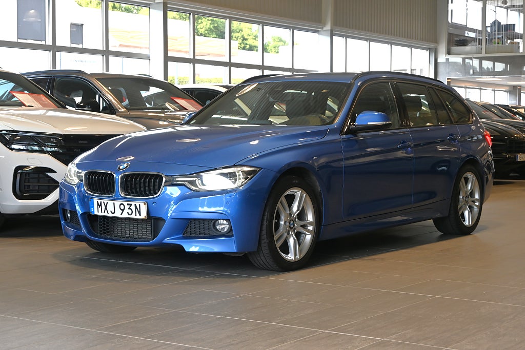 BMW 320D xDrive Touring M Sport H/K Panorama Drag Läder Navi HUD