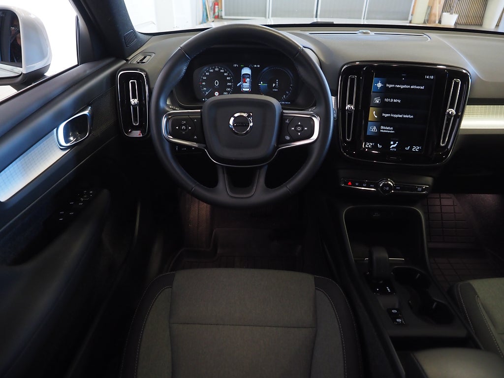 Volvo XC40 Recharge T4 211hk DCT Inscription Exp | Kamera | 2022