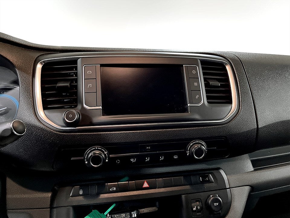 Bild på Peugeot e-Expert PRO 75kWh 136hk Aut L3 - CARPLAY, NAV