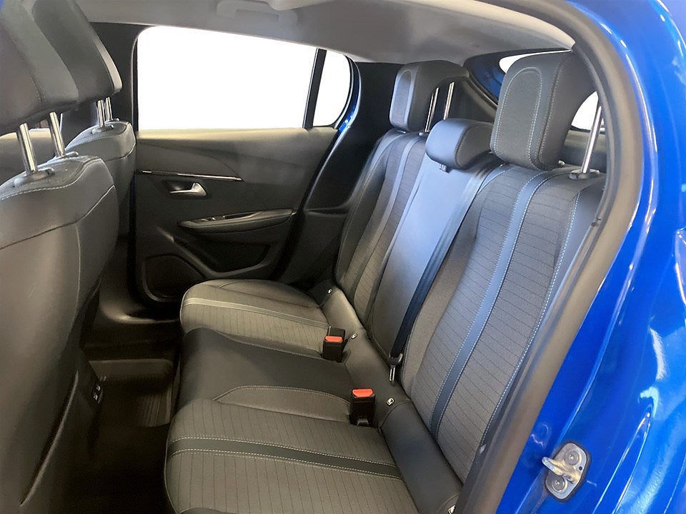 Bild på Peugeot 208 Allure 1.2 PT 130hk Aut - PANO, B-AMERA, CARPLAY