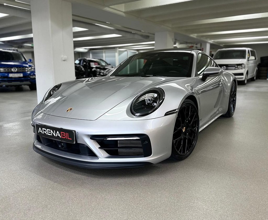 Porsche 911 / 992 Carrera 4 GTS 480hk Burmeseter MOMS