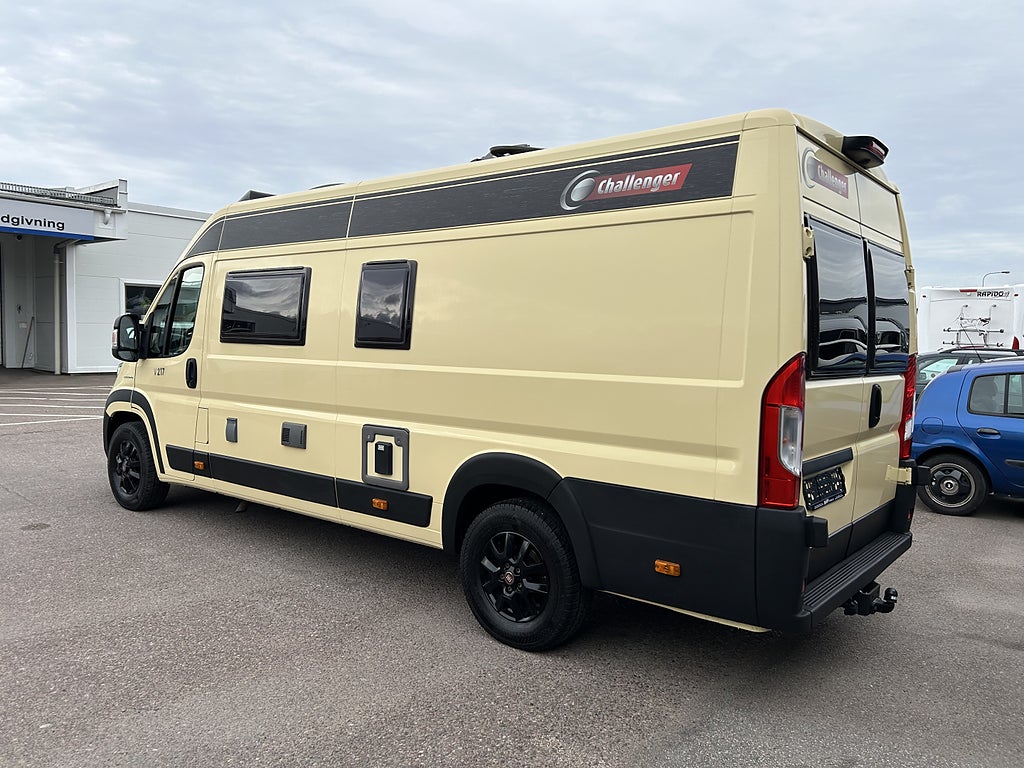 CHALLENGER V217 2020 - miniatyr 3
