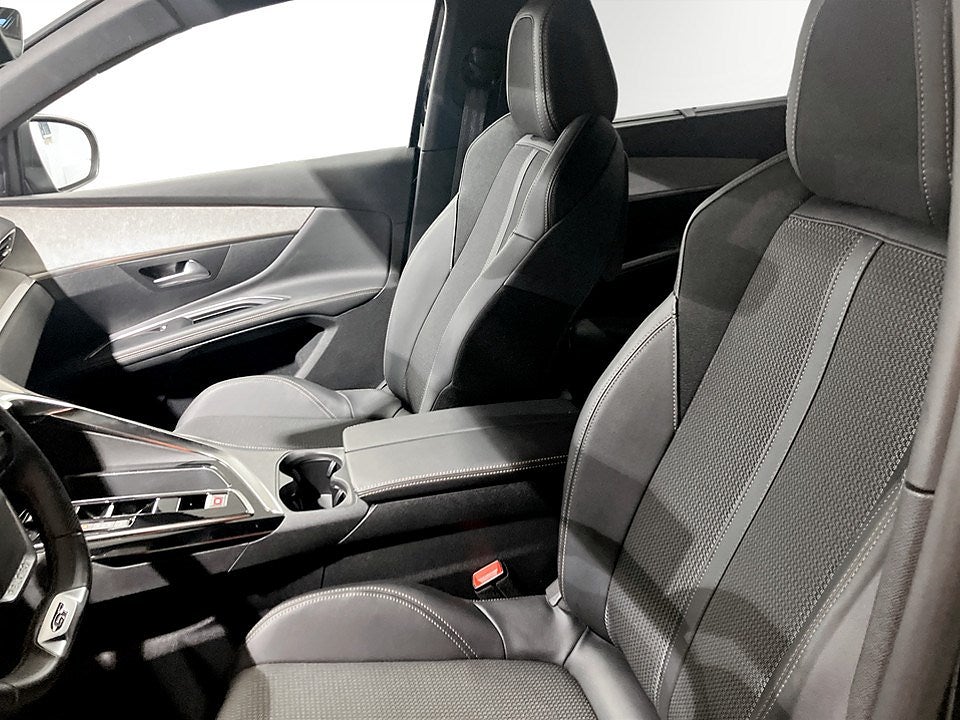 Bild på Peugeot 5008 GT 1.2 PT 130hk Aut - 7-SITS, B-KAMERA