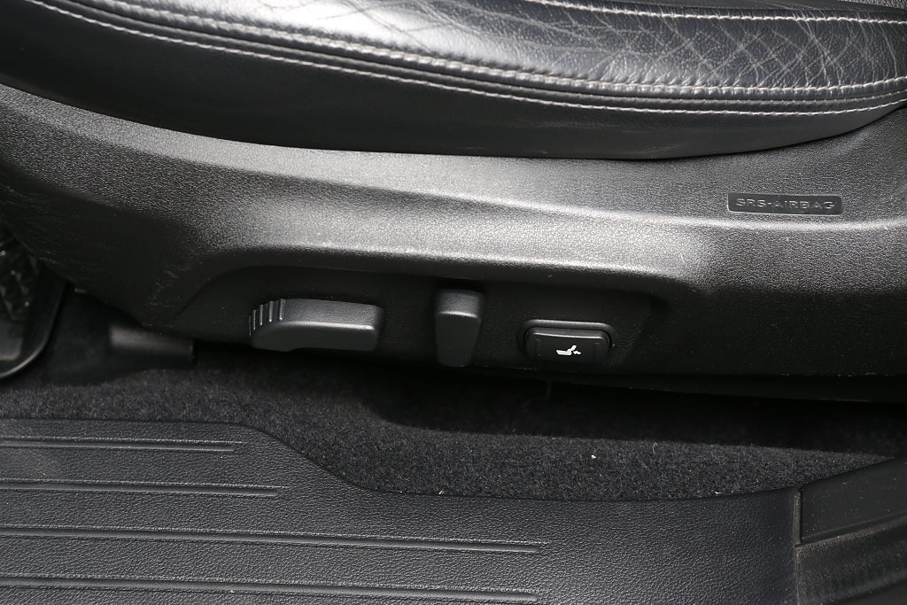 Subaru Outback 2,5i Ridge AWD Aut Skinn Bränslevärmare Drag 2018