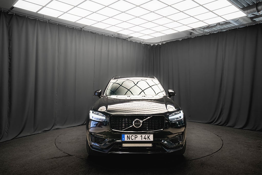 Volvo XC90 Recharge T8 AWD ULTIMATE 7sits B&W PANO LUFT 22' DRAG