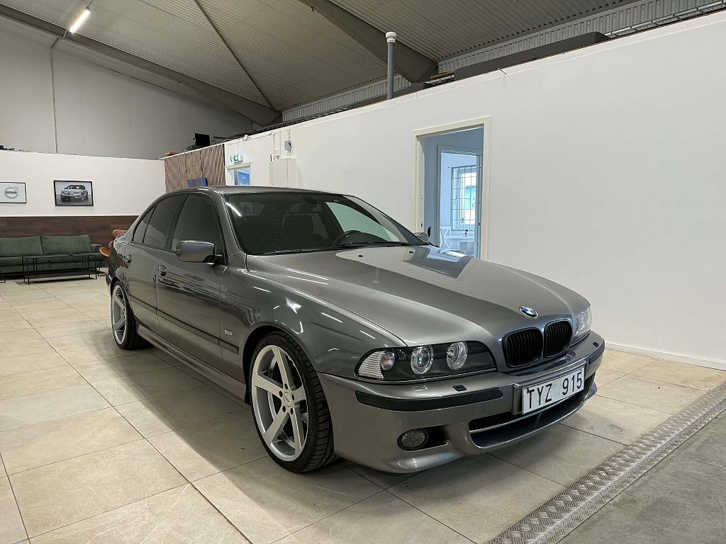 BMW 525 i Sedan M Sport * Mint Condition * Exemplarisk skick 
