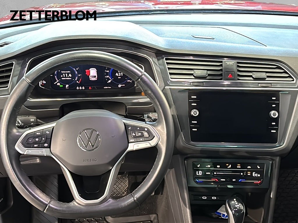 SUV Volkswagen Tiguan 10 av 17