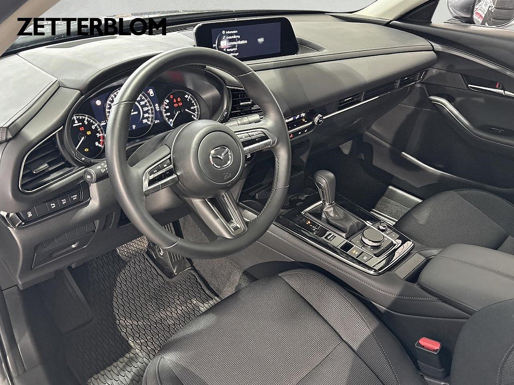 SUV Mazda CX-30 25 av 27