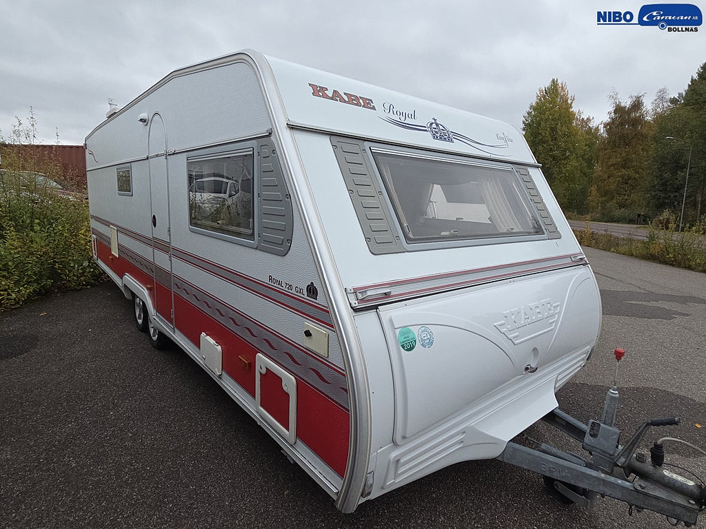 Kabe ROYAL 720 GXL KS (Överbäddskåp)