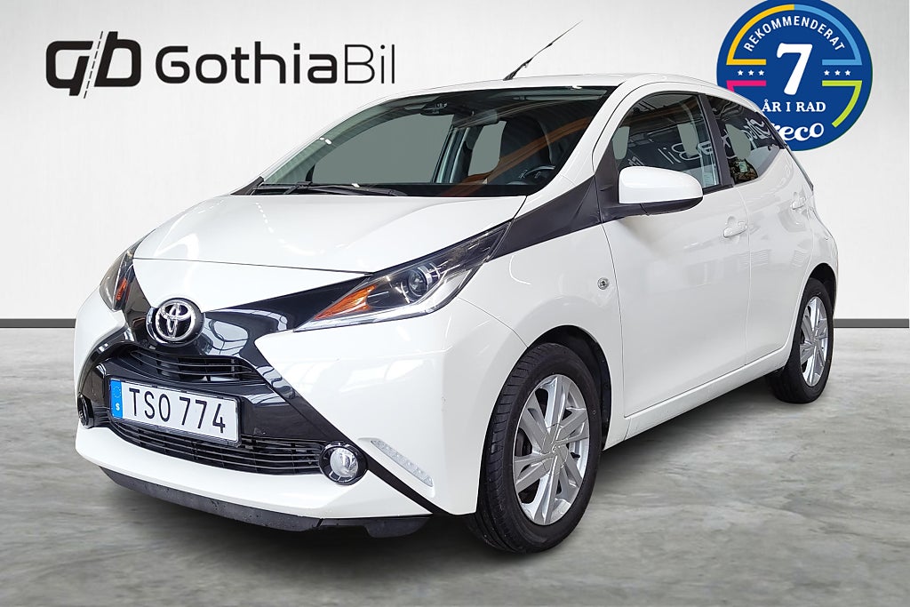 Toyota Aygo 5-dörrar 1.0 VVT-i X-Shift Automat X-PLAY Back Kamera