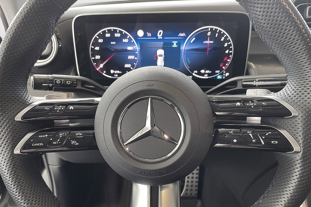 Mercedes-Benz GLC 2026 - miniatyr 11
