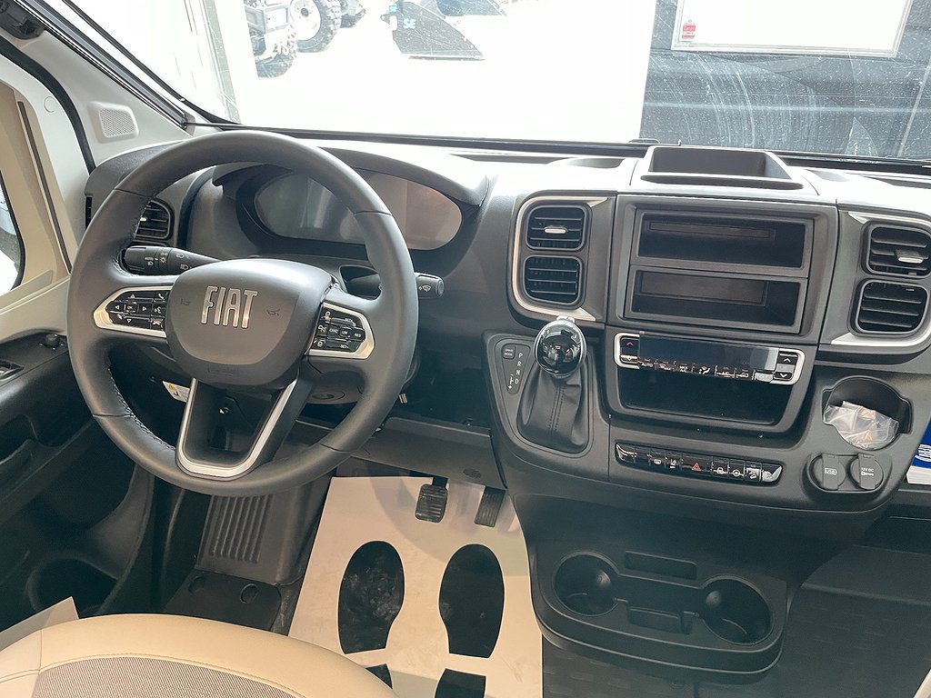 Adria Matrix Supreme 670 SC / ALDE / Taksäng / 5 bältad /Ugn - Adria