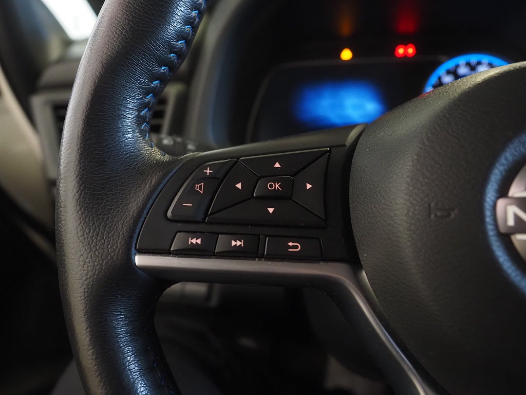 Nissan Leaf 40 kWh 150hk Acenta | Drive assist | 360° | Rattvärme 2022