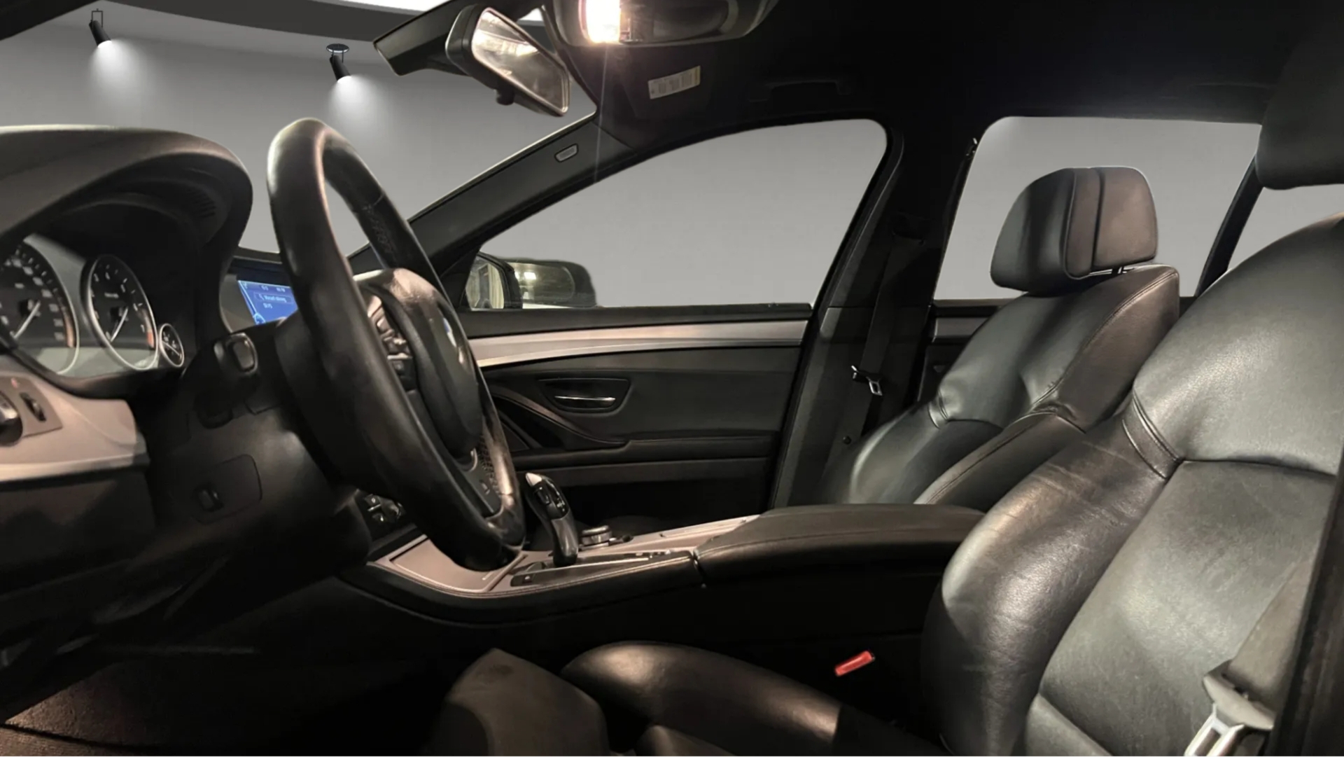 BMW 528 2011, bild 5/36