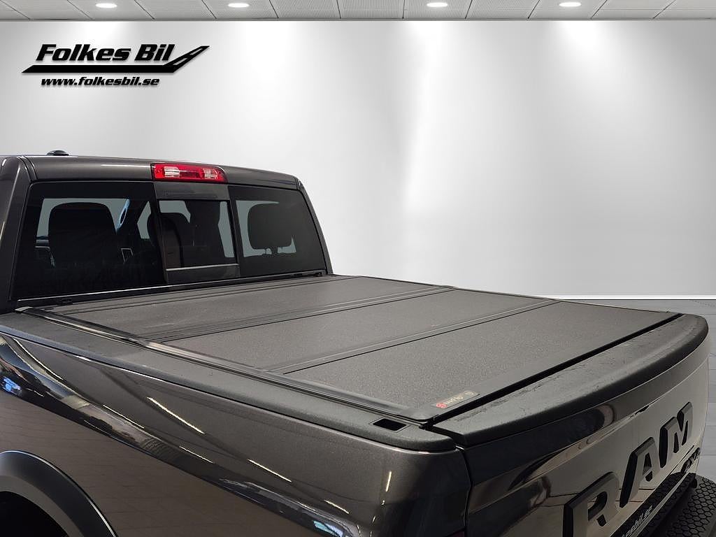 Dodge RAM 1500 Crew Cab Warlock 5.7L V8 HEMI 395 hk Lågskatt