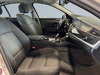 BMW 520d Sedan Aut Drag Värmare Taklucka Nyservad Psens S&V-hjul