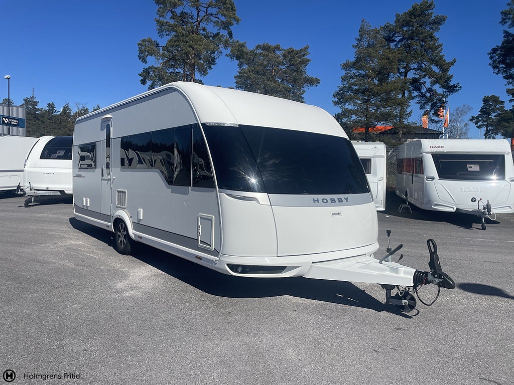 Hobby 560 CFE Premium Alde Värme Formsydda Mattor