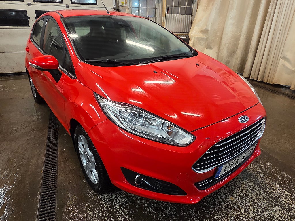 Ford Fiesta 1.0 EcoBoost 6000 Mil Titanium 2 Ägare Euro 6