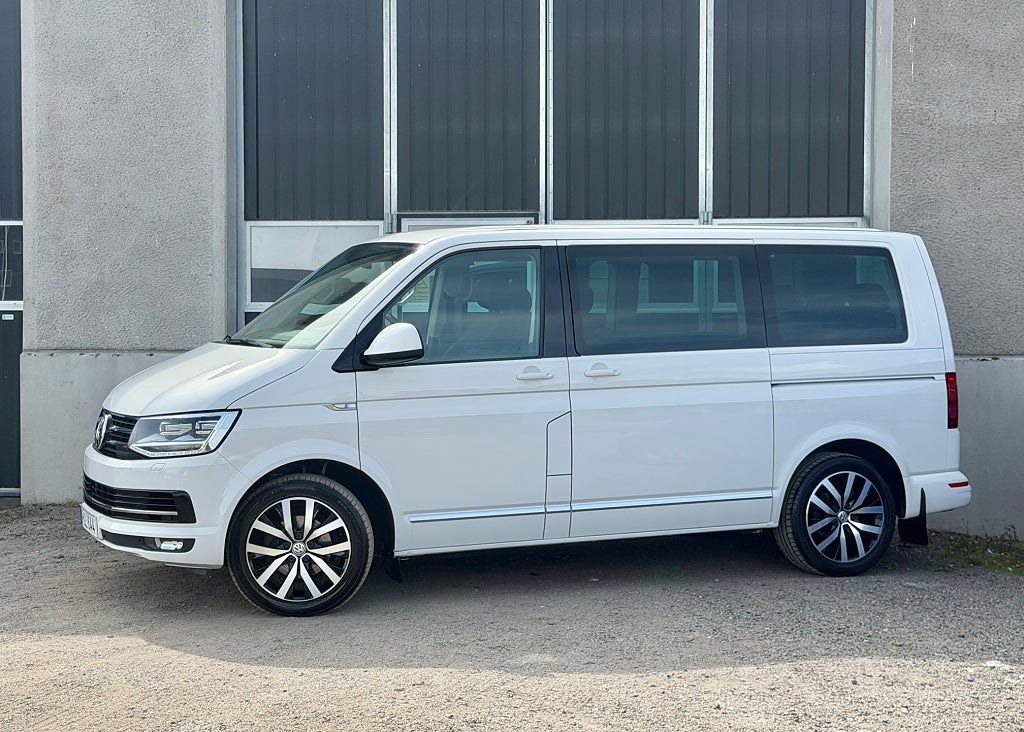 Volkswagen Multivan 2.0 TDI Highline 7-sits B-Kamera D-Värmare Drag Se spec