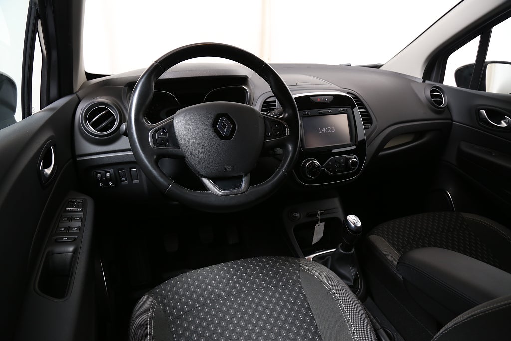 Renault Captur TCe 90hk Intens PDC Keyless Kamera Navi Dragkrok 2019