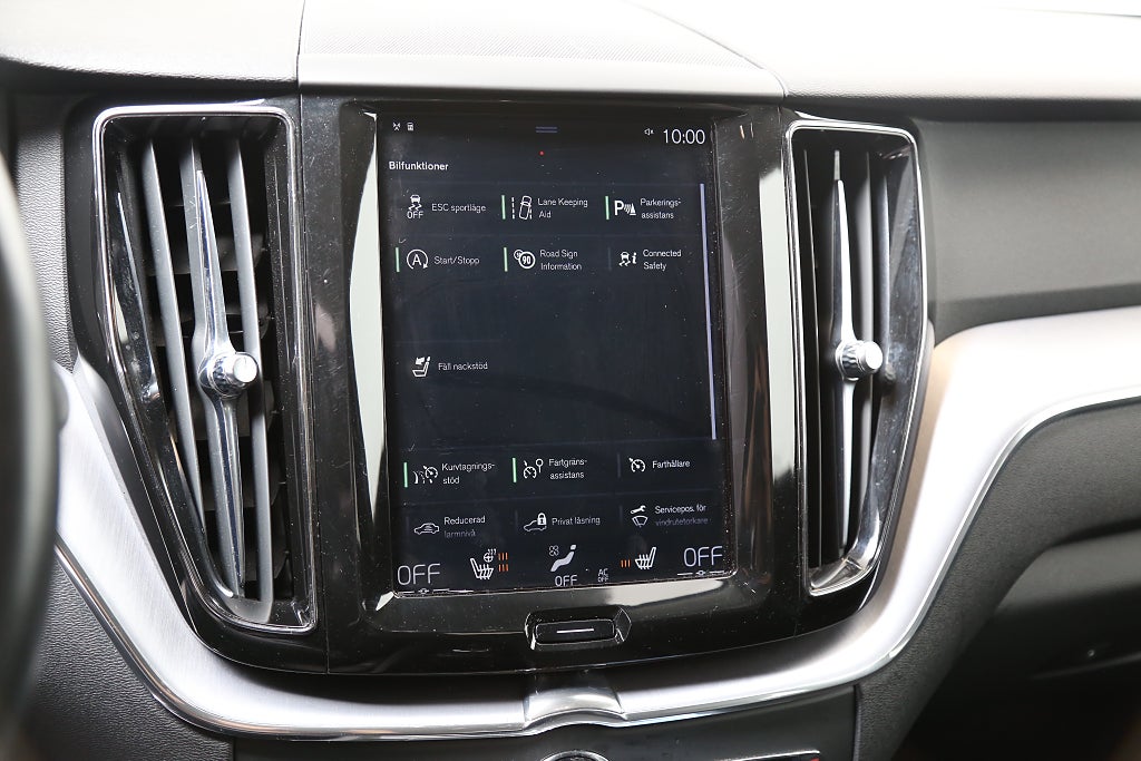 Volvo XC60 B5 Bensin 250hk Momentum Adv Se Aut Navi VOC Leasbar 2020