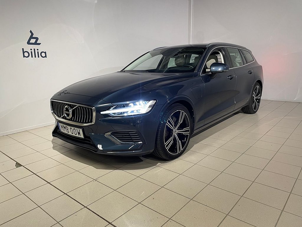 Volvo V60 Recharge T6 Inscription | Head Up Display | Programmerbar bränsl