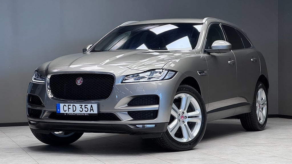 Jaguar F-PACE 2018 - miniatyr 18