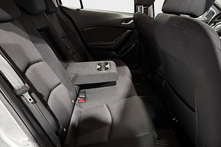 Halvkombi Mazda 3 11 av 22