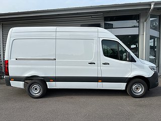 Transportbil - Skåp Mercedes-Benz Sprinter 13 av 22