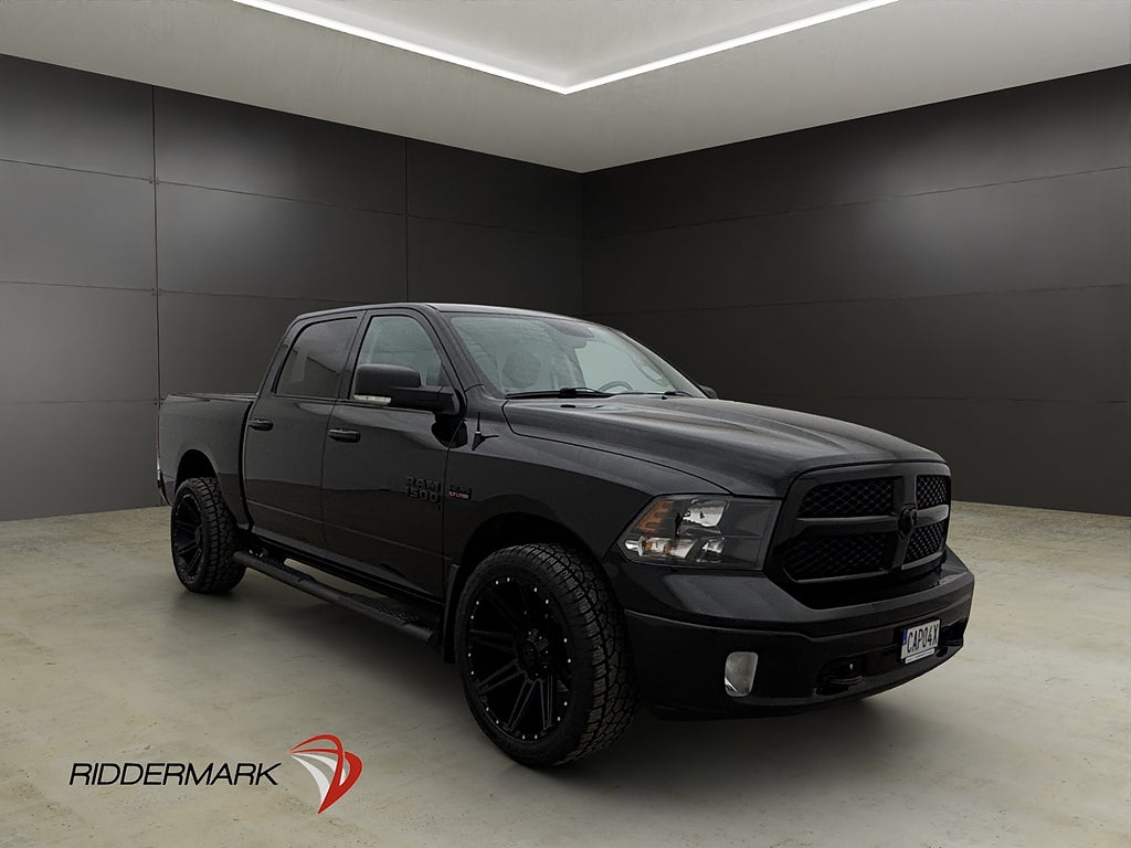 Dodge RAM 1500 Classic Night 5.7 4x4 Taklucka Alpine Moms