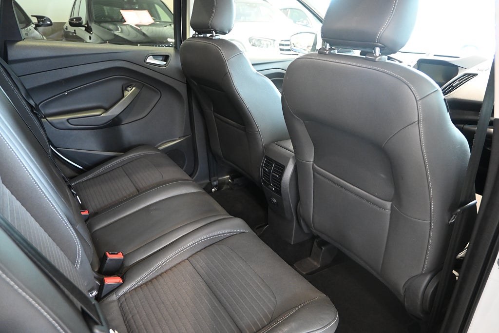Ford Kuga 2018 - miniatyr 13