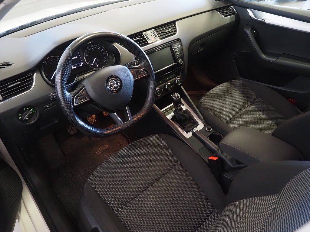Skoda Octavia Kombi 1.0 TSI Ambition 115hk | Drag | P-Sen | 2017