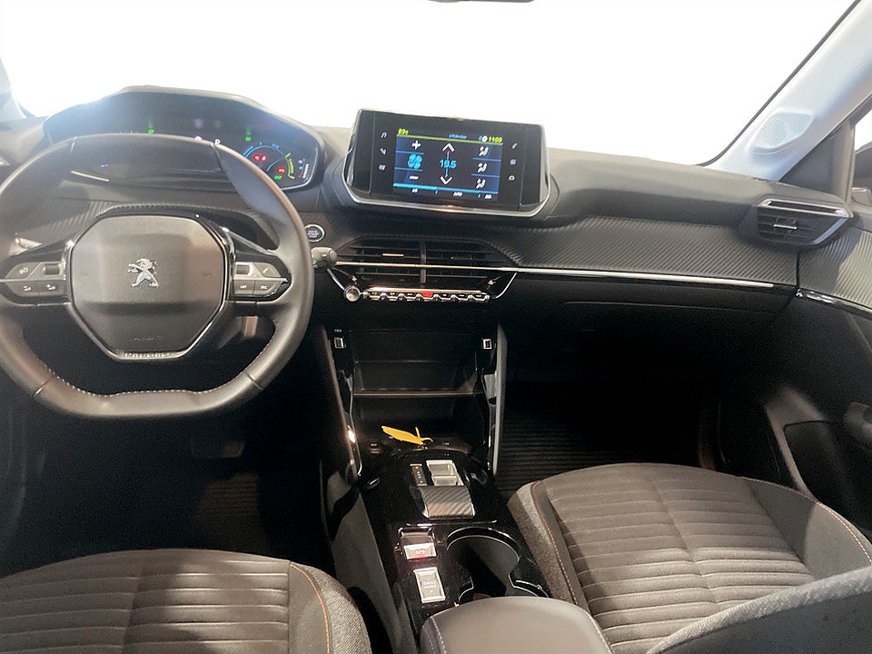 Bild på Peugeot E-208 Active Pack 50kWh 136hk Aut CARPLAY BACKSENSORER
