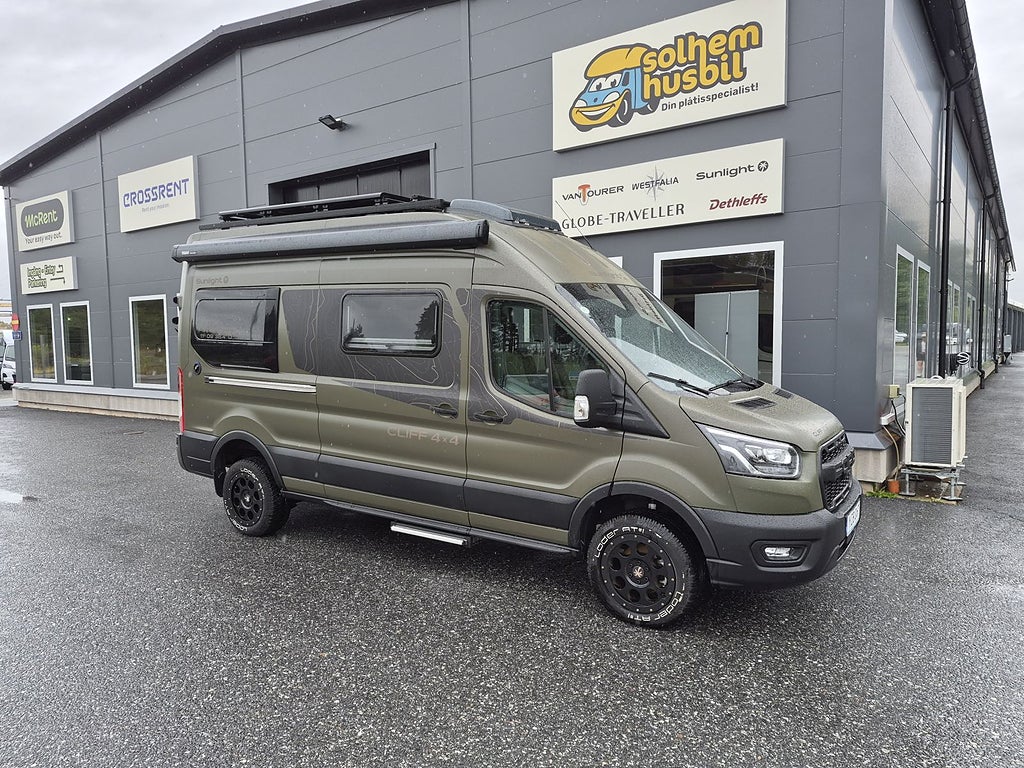 Sunlight Cliff 4x4 Greentrek 500W solcell, 330 Ah litium, dieselvärme, 16