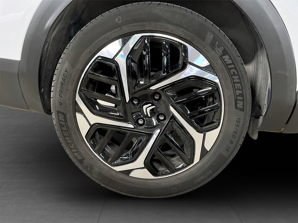 Bild på Citroën C4-X Shine 1.2 PT 130hk Aut B-KAMERA RATTVÄRME