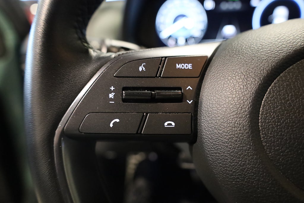 Hyundai Bayon 1.0 T-GDI AUT Essential M-Värme Kamera CarPlay Leasbar 2023