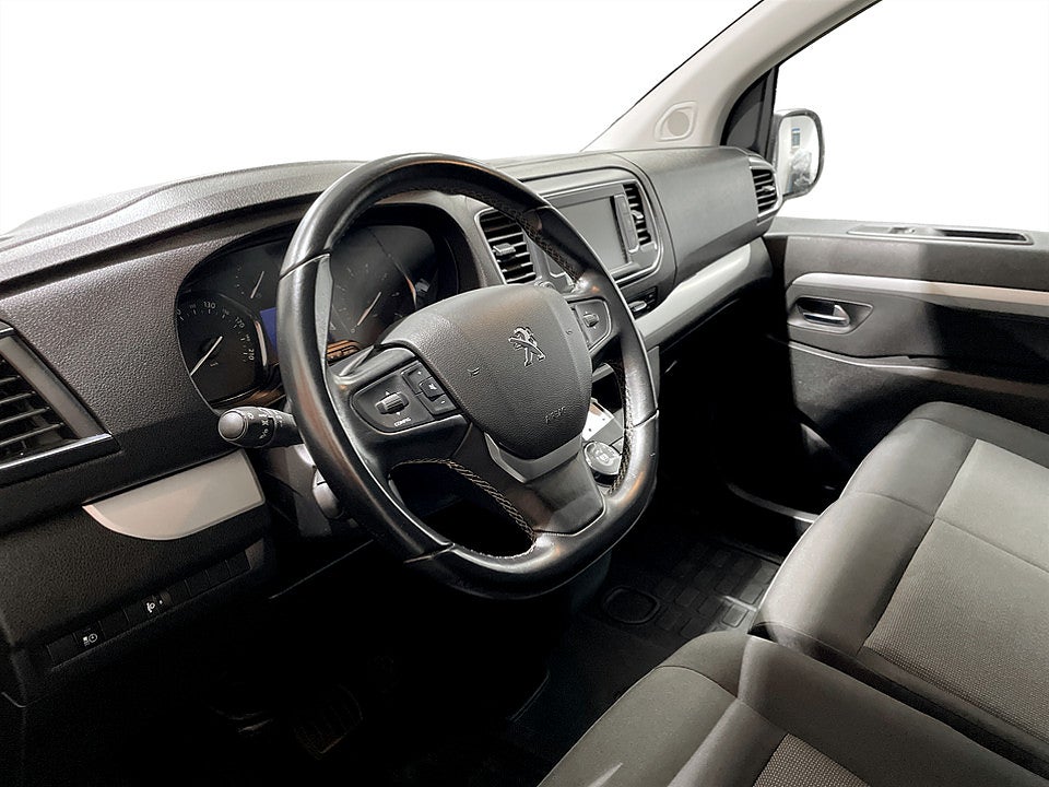 Bild på Peugeot Expert PRO+ 2.0 BHDi 145hk Aut L3 B-KAMERA DRAG