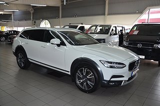 Volvo V90 Cross Country D4 AWD Inscription Pro / B&W / Luftfjädring