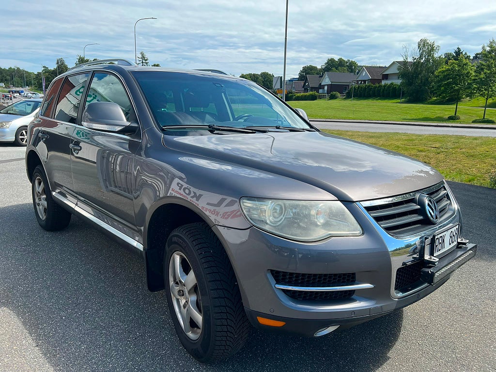 Volkswagen Touareg 2 (NA) 3.6 V6 FSI 4XMotion TipTronic Base
