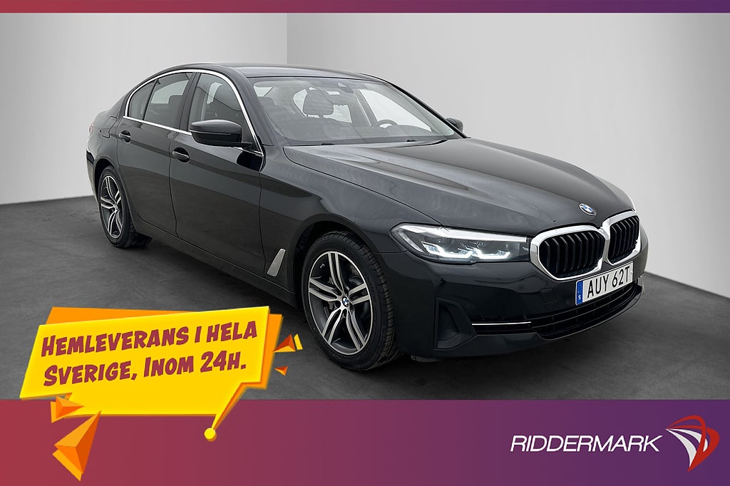 BMW 530e Sedan Cockpit Kamera Navi CarPlay Rattvärme