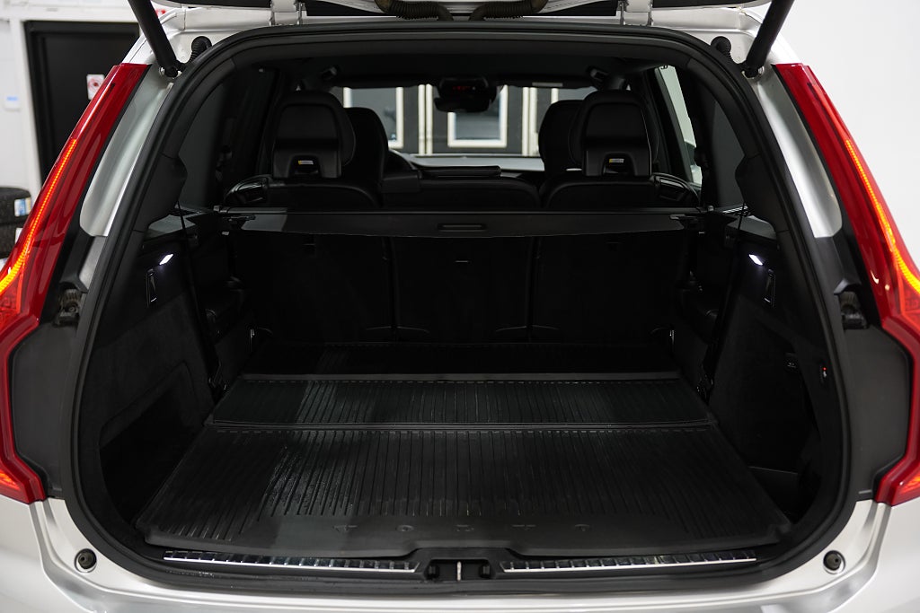 Volvo XC90 T5 AWD 250hk R-Design 7 sits B-kamera VOC RÄNTA 2,95%
