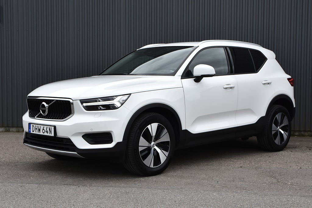 Volvo XC40 B4 Pro Edition 197 hk / Navigation Backkamera Moms 