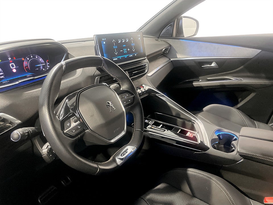 Bild på Peugeot 5008 GT 1.2 PT 130hk Aut 7-SITS B-KAMERA CARPLAY
