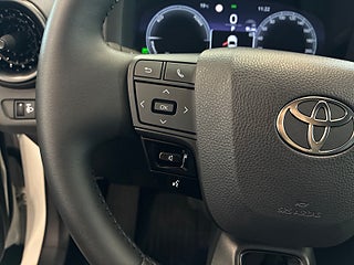 Toyota C-HR PHEV e-CVT S&V-hjul/ Backkam/Rattvärm/Carplay/Keyless – bild 19