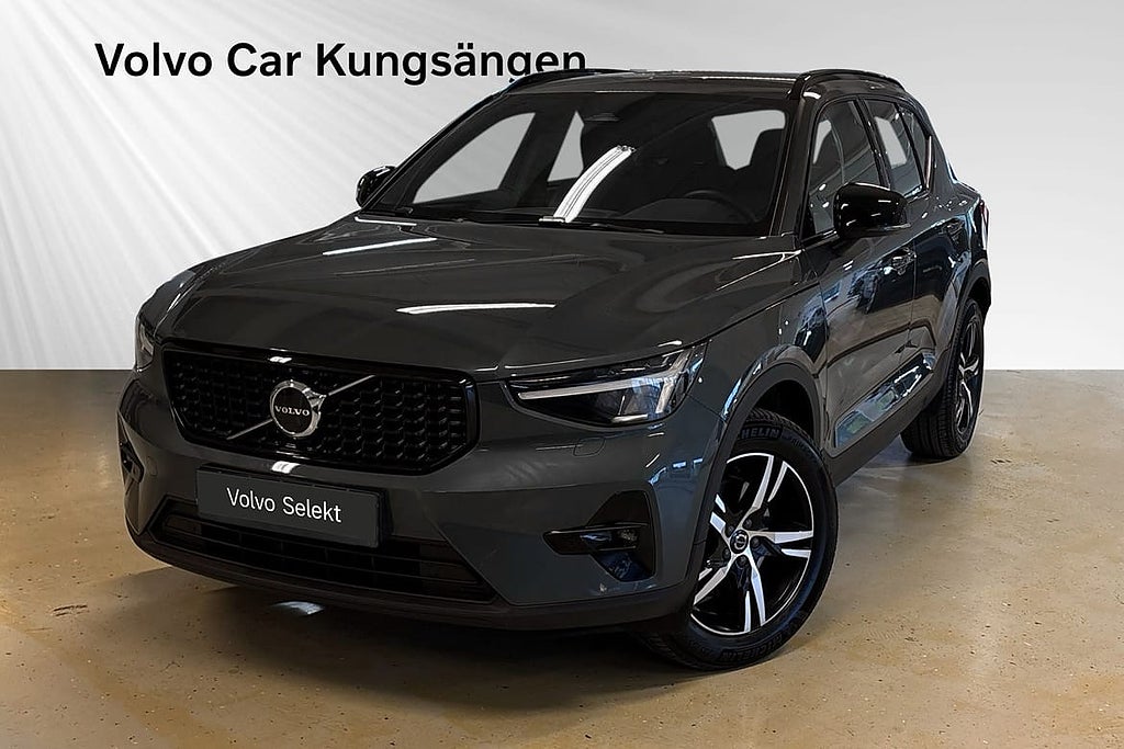 Volvo XC40 B4 FWD Bensin Plus Dark